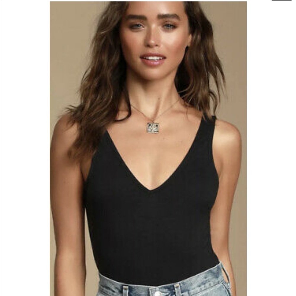Gap v-neck bodysuit tank top in Black